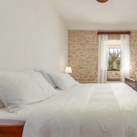 Krasa Zadarvillas Suknovci