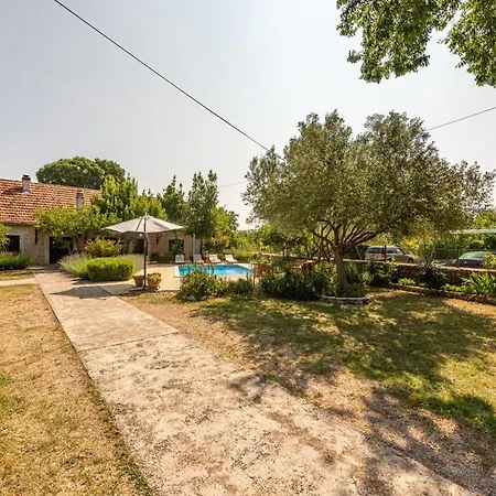 Krasa Zadarvillas Vila Suknovci