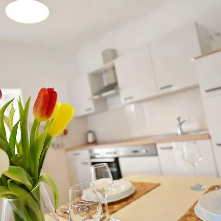 Krasa Zadarvillas * Suknovci