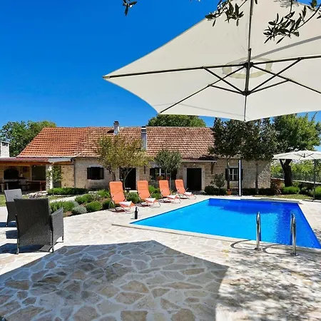 Krasa Zadarvillas