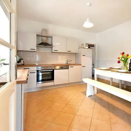 Krasa Zadarvillas * Suknovci