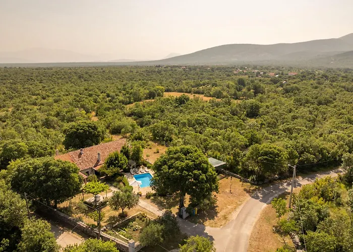 Krasa Zadarvillas Suknovci