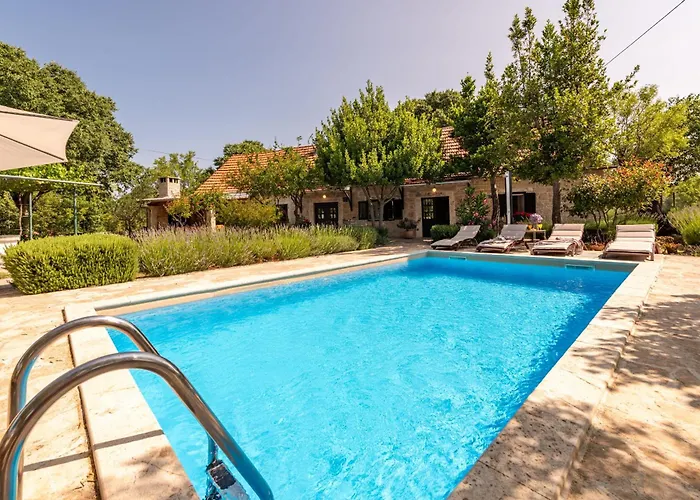 וילה Krasa Zadarvillas Suknovci