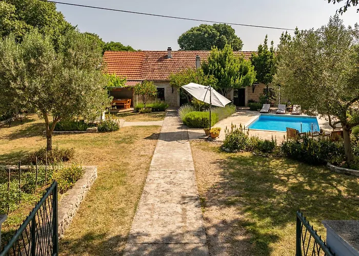 Krasa Zadarvillas וילה *