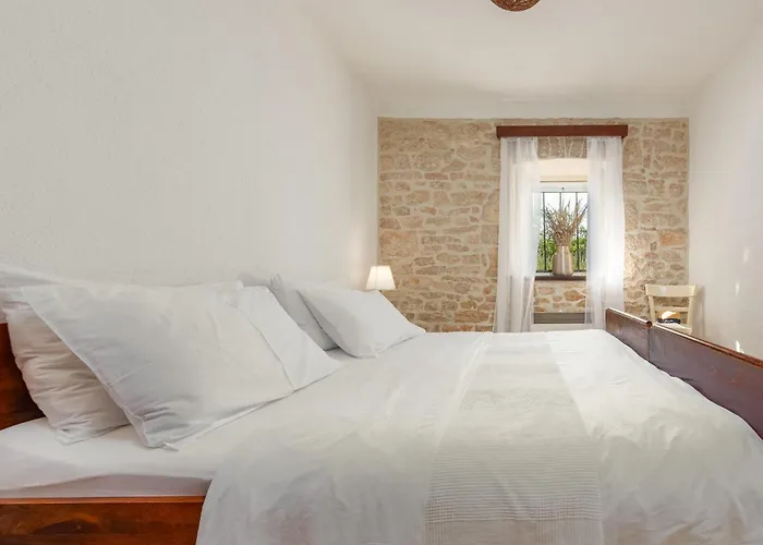 Krasa Zadarvillas Suknovci