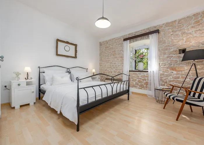 Krasa Zadarvillas * Suknovci