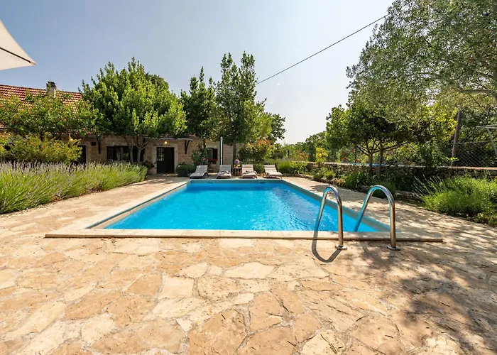 וילה Krasa Zadarvillas